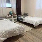 Mira *