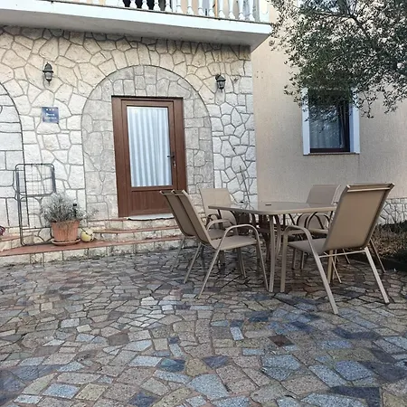 Apartament Mira