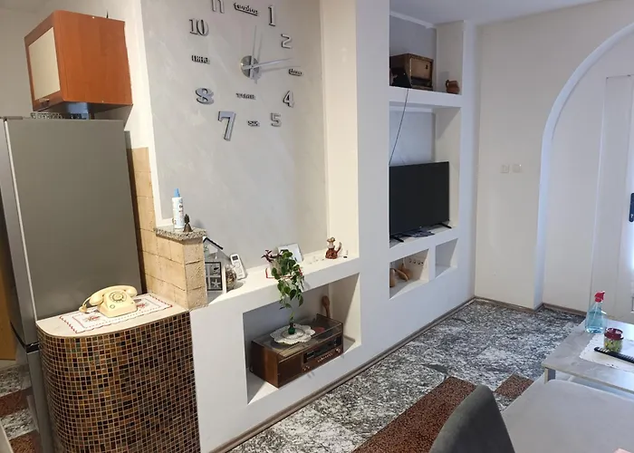 Mira *